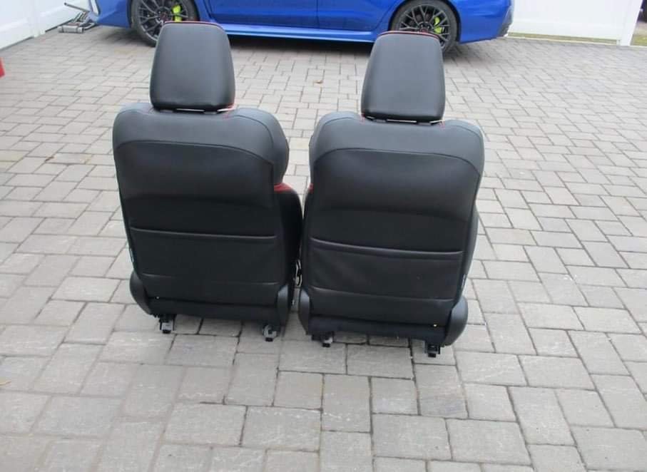 2020 Subaru STI Recaro front seats heated with free rear seats - Image 4