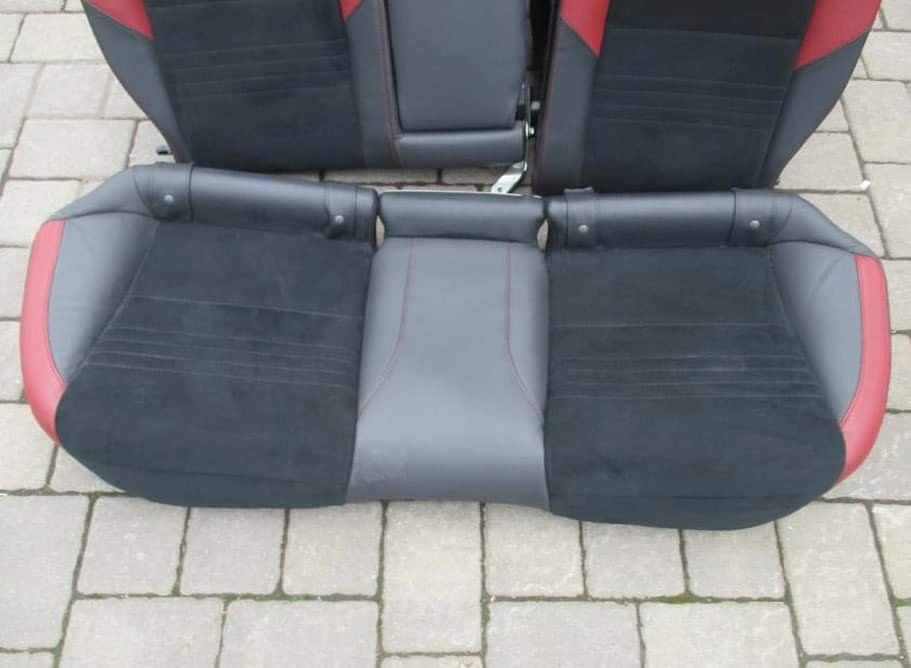 2020 Subaru STI Recaro front seats heated with free rear seats - Image 9