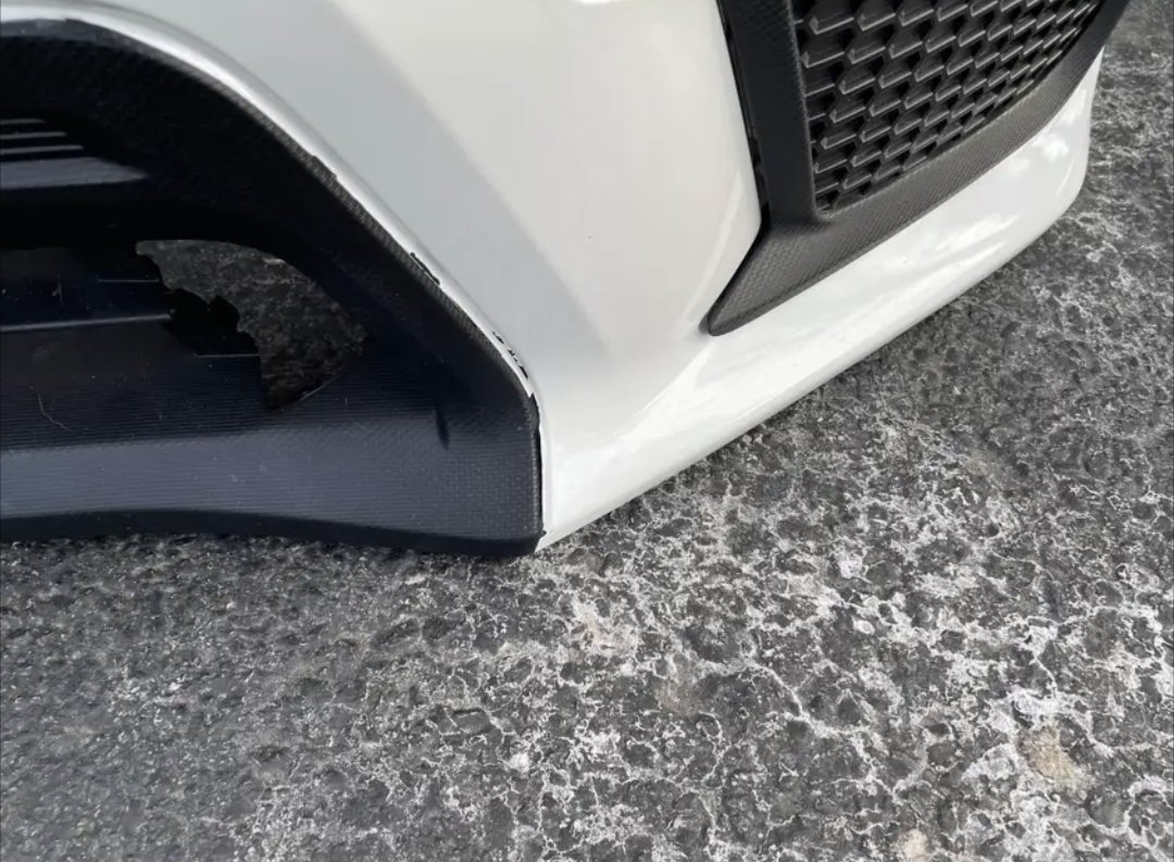 2018+ style WRX STI front bumper pearl white - Image 3