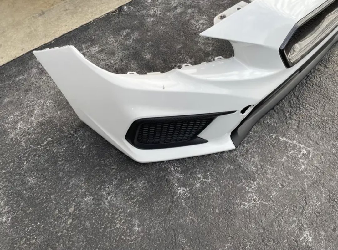 2018+ style WRX STI front bumper pearl white - Image 2