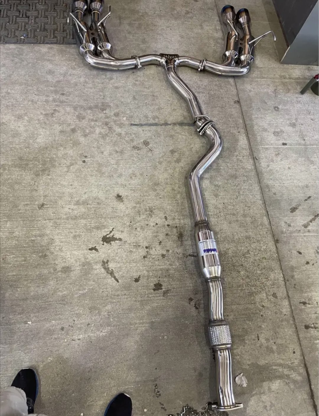 Invidia Gemini R400 Titanium Quad Tip Exhaust 2015-2021 WRX / 2015-2021 STI - Image 2