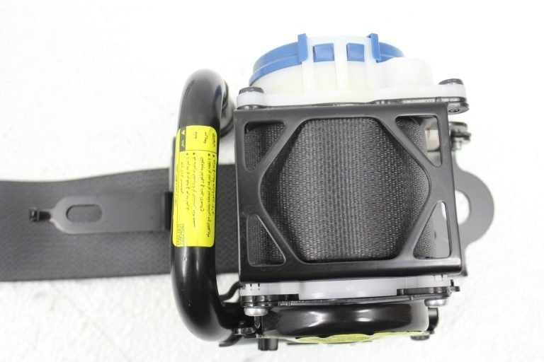 2015-2020 SUBARU WRX STI FRONT RH PASSENGER SIDE SEAT BELT OEM 64621VA001VH - Image 4