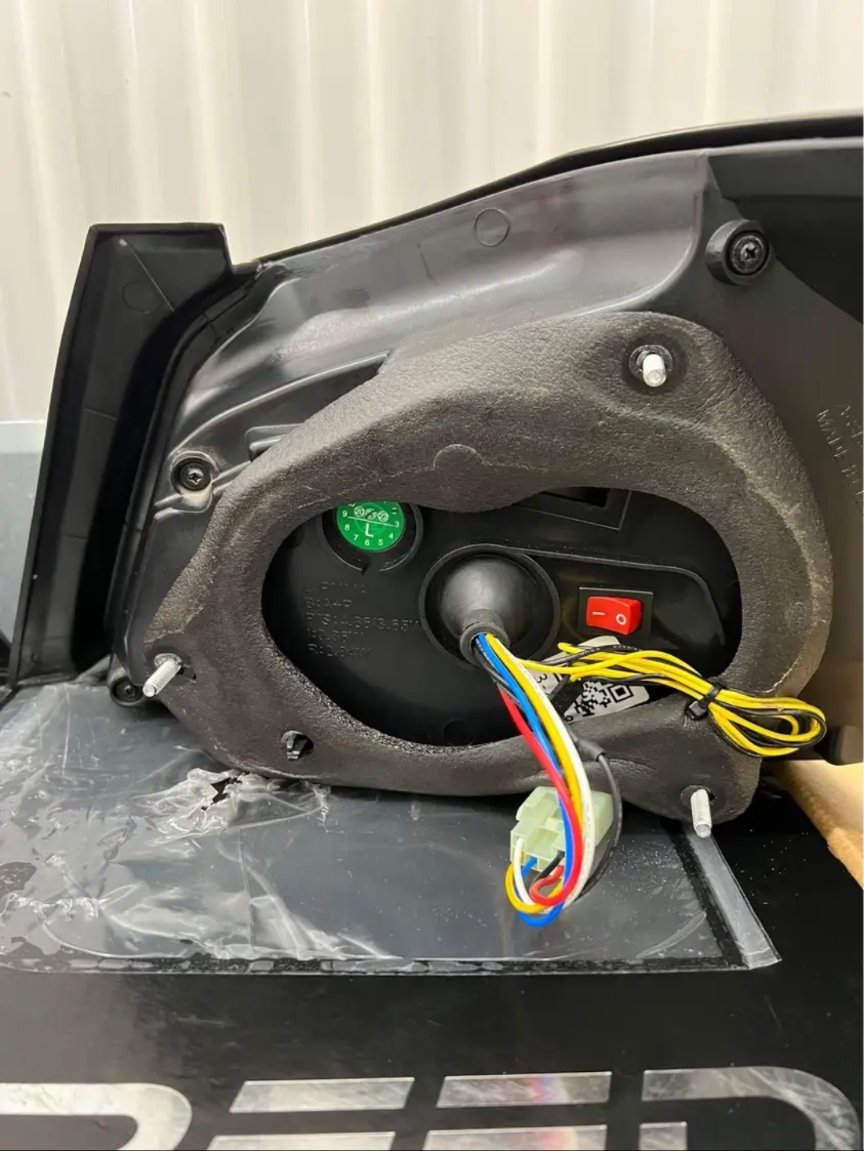 SUBISPEED EVOLUTION TAIL LIGHTS BY OLM CLEAR LENS, BLACK BASE, WHITE BAR - 15-21 WRX/STI - Image 10