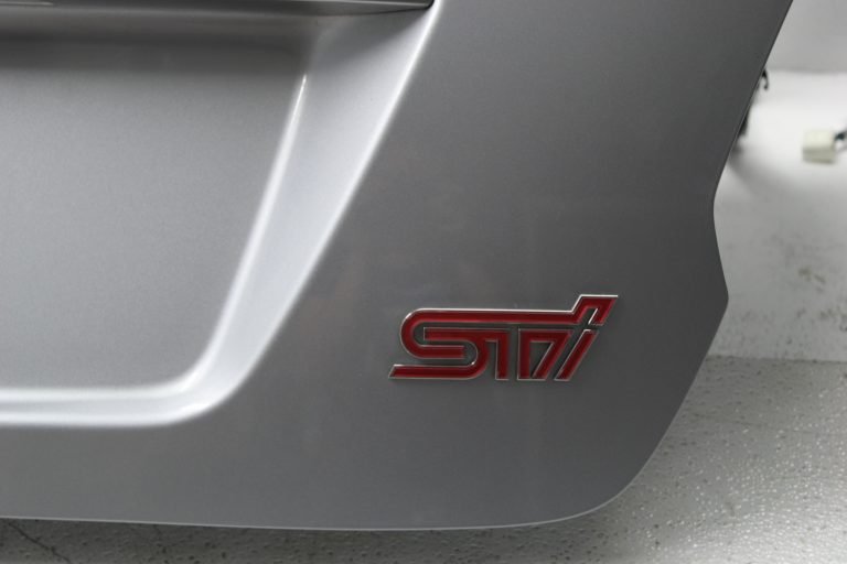 2015-2020 SUBARU WRX STI TRUNK LID DECK W/ SPOILER WING ISM SILVER OEM - Image 4